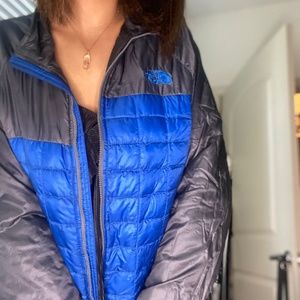 North face windbreaker